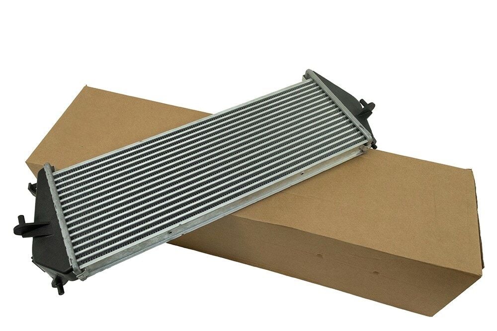 LR017950 PCM500020 intercooler NRF Td5 Puma Defender