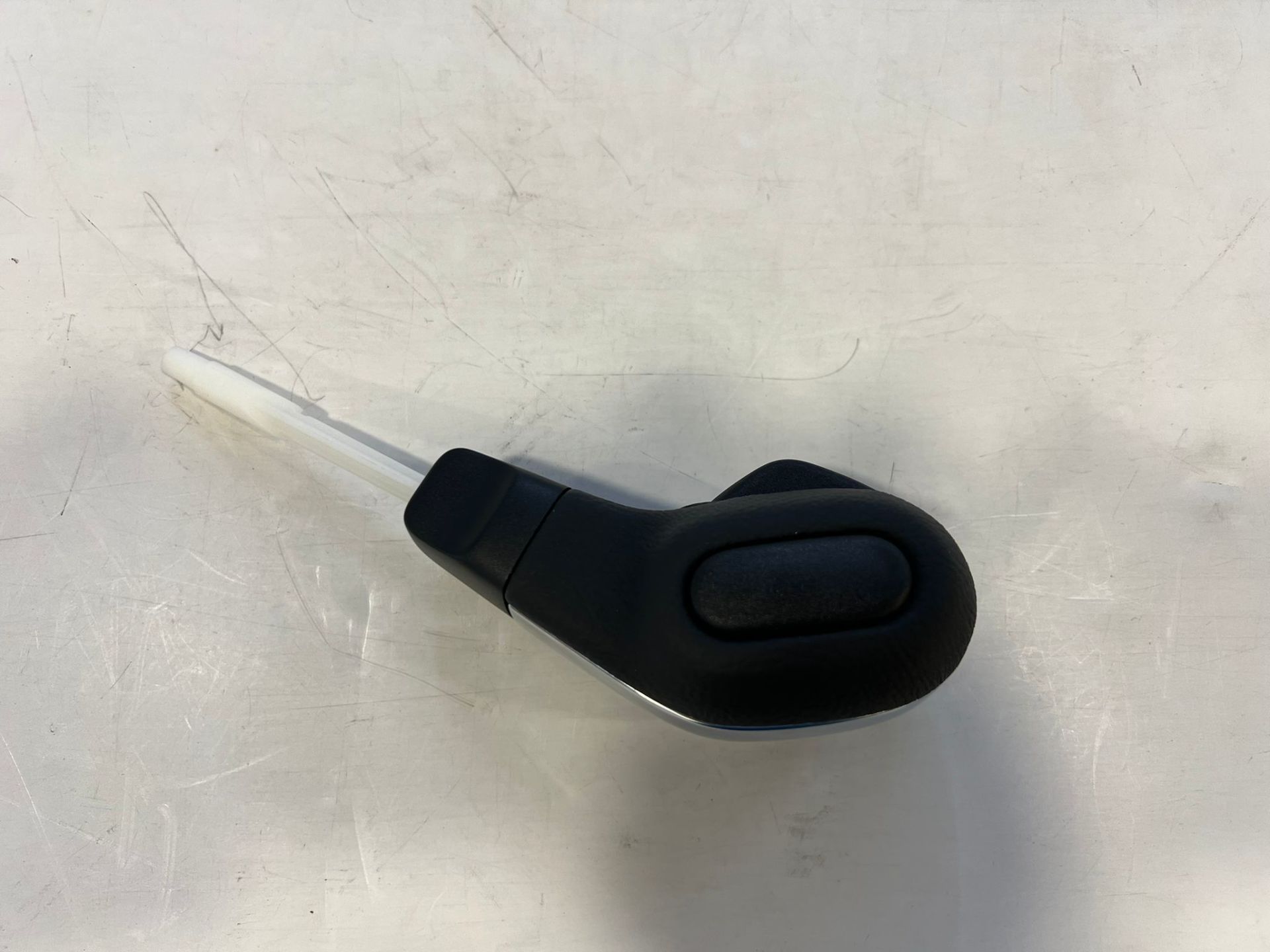 UCK000081WQY UCK000081MBF Vites Topuzu Discovery 3